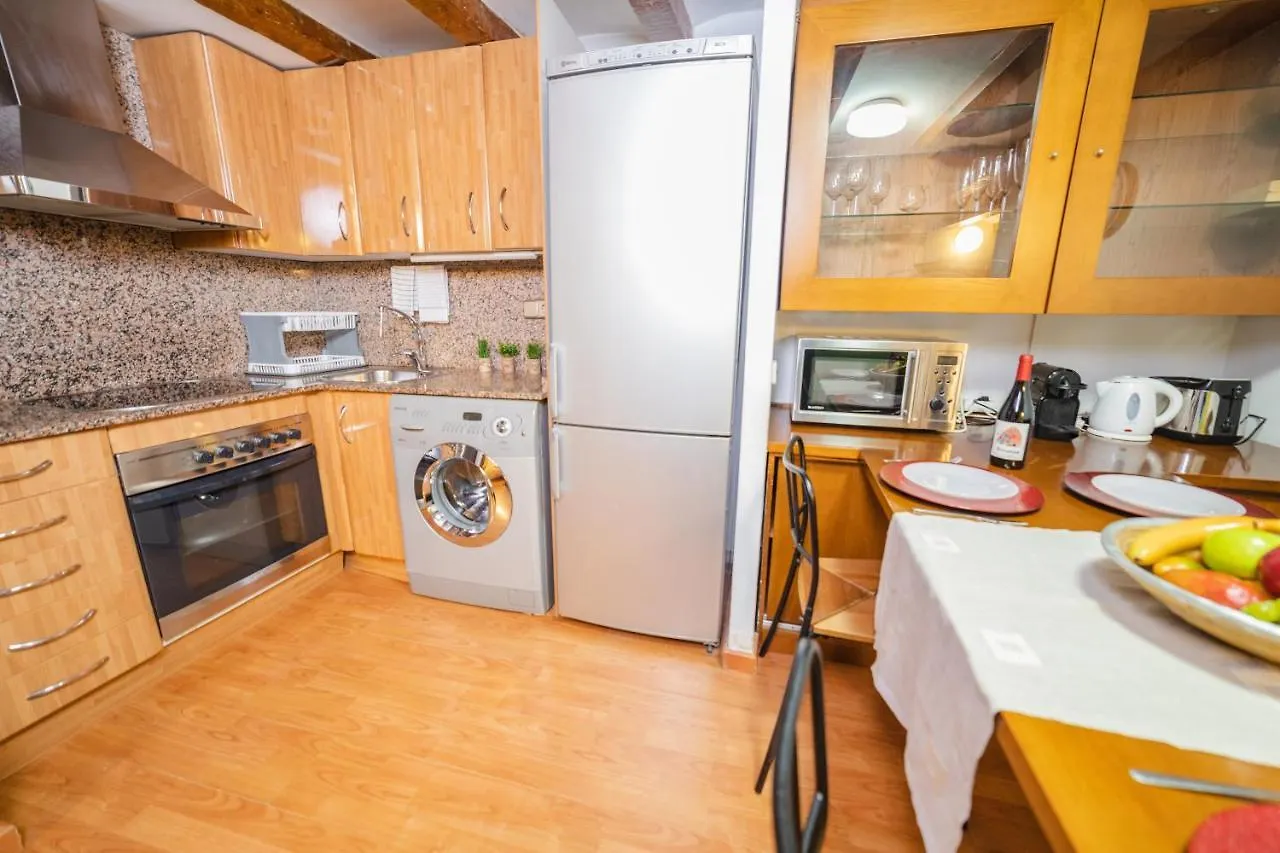 ברצלונה Rustic Poble Sec Apartment 0*,  ספרד