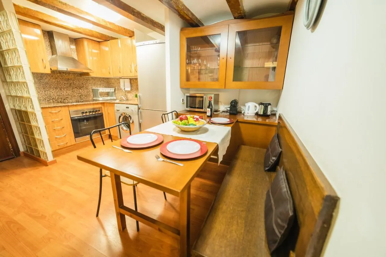 Rustic Poble Sec Apartment Barcellona