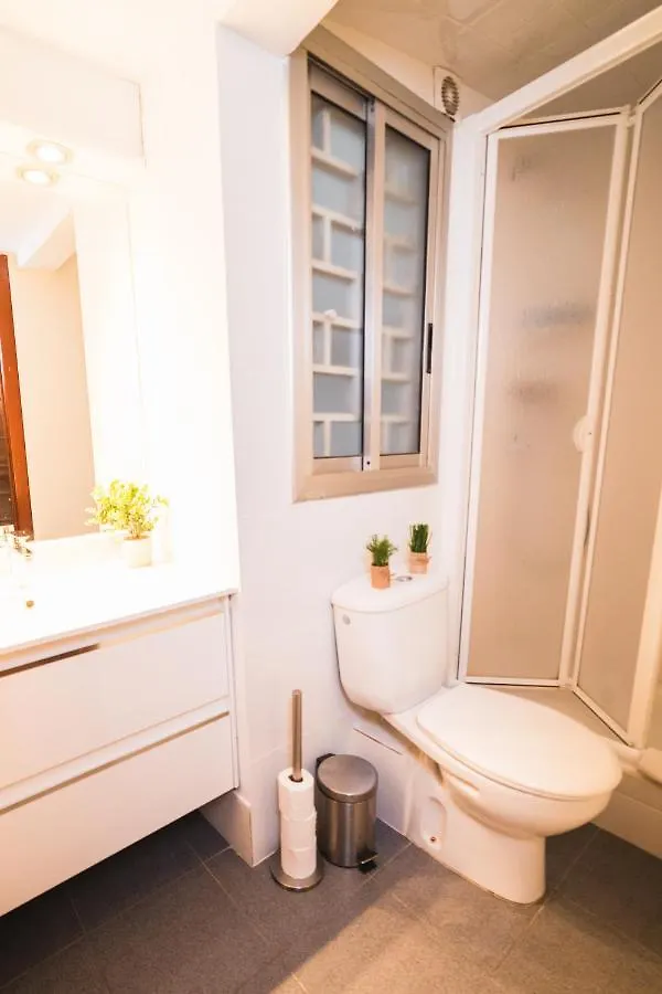 Rustic Poble Sec Apartment Barcellona
