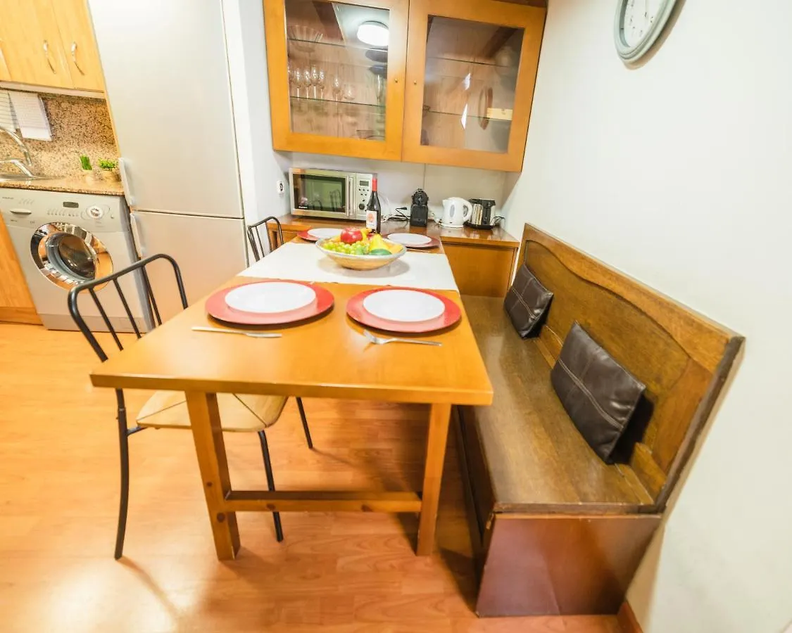 Rustic Poble Sec Apartment Barcelone